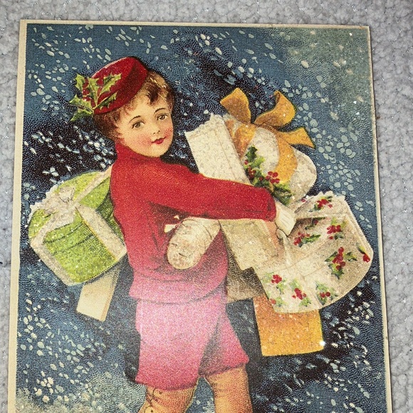 Plaque of Victorian Christmas Shopper Carrying Gifts in Snow 10x6 Glitter Accent - Picture 1 of 7